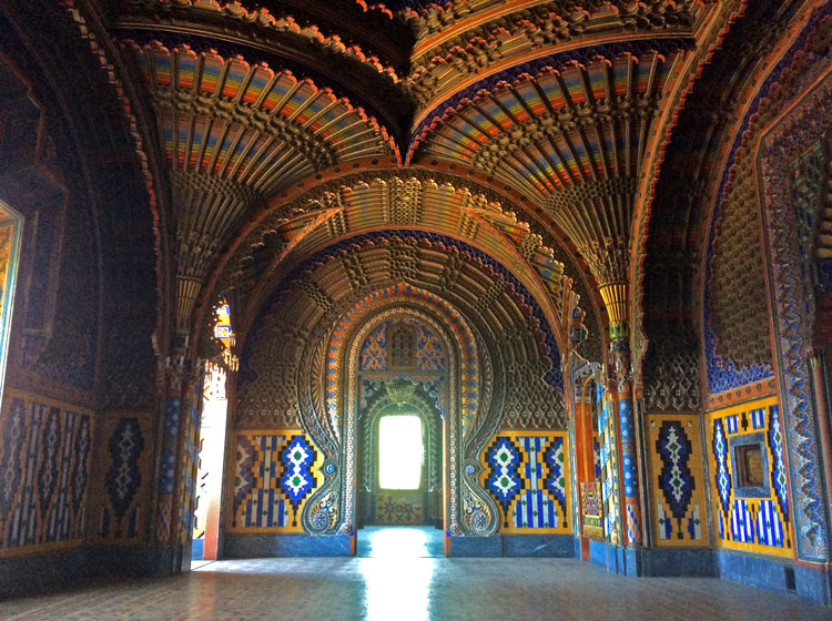 Castello Sammezzano: Colorful interior details